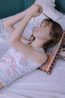 情趣衣服穿无遮挡图片